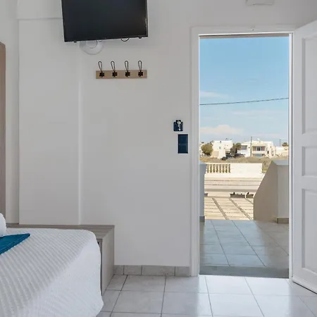 08 Double * Perivolos (Santorini)